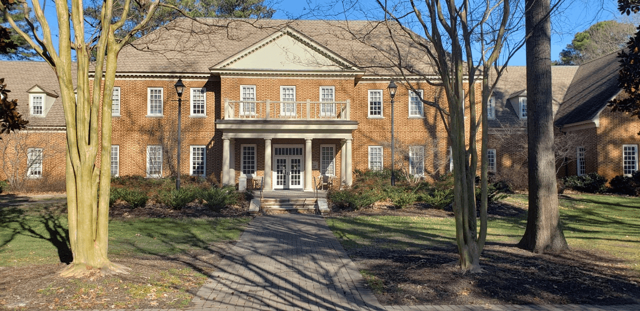 Regent University's Student Center, which houses The Ordinary Café.