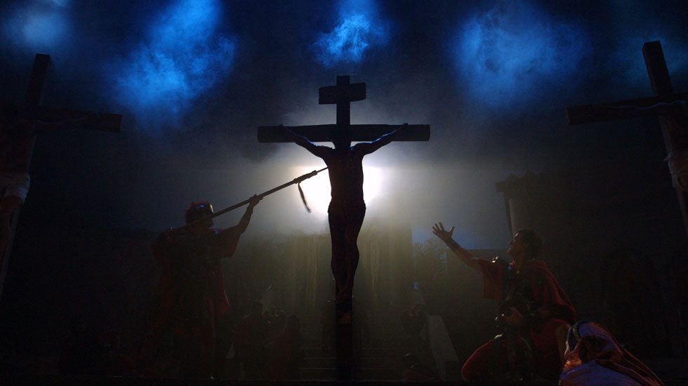 Theatrical Jesus on the cross: Regent University remembers the legacy of alumnus Robert Klein